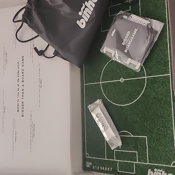 BINHO Green Turf Edition Board Game - Picture 2 of 8